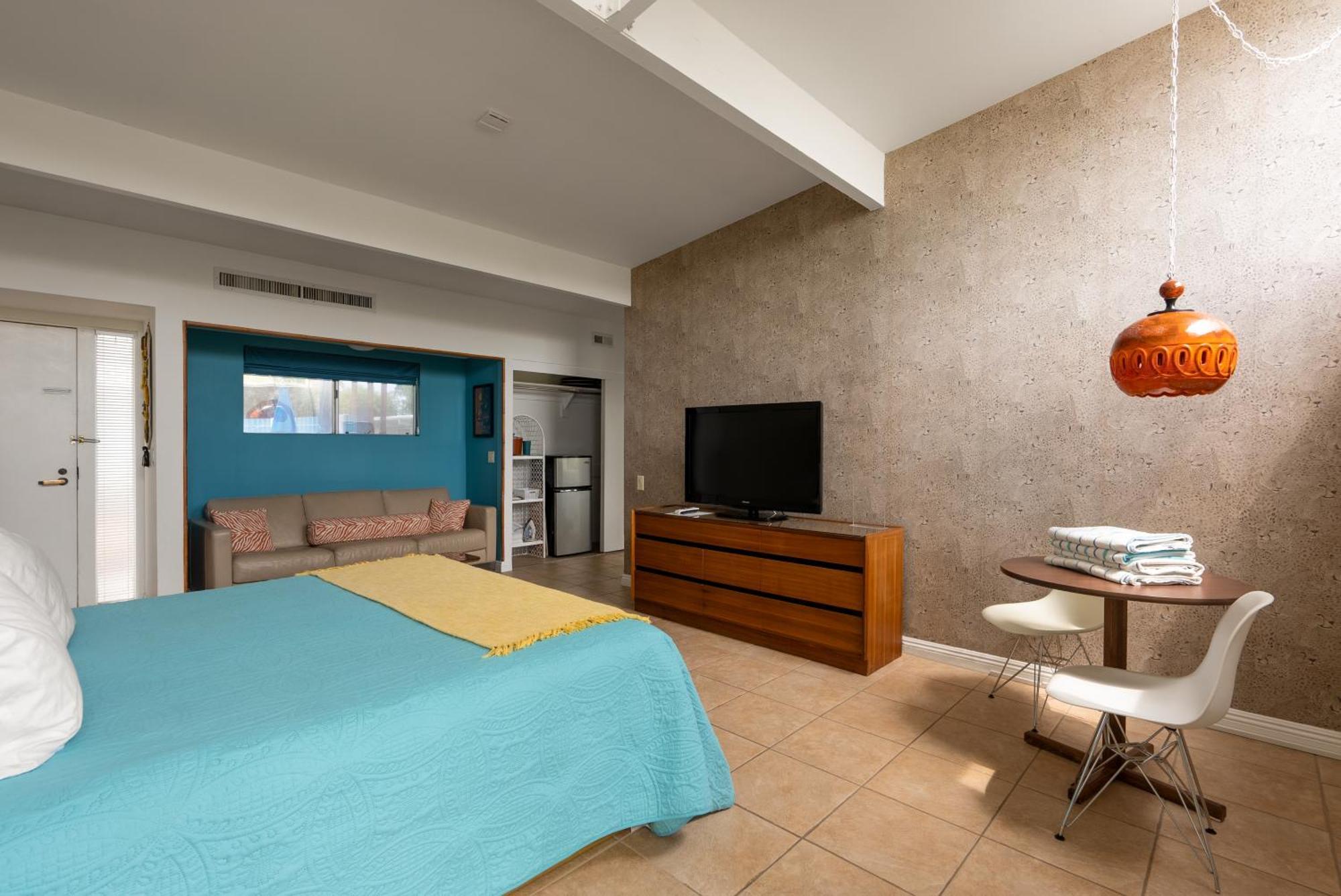 Monkey Tree Hotel By Avantstay Stylish Hotel In Palm Springs W Pool Kültér fotó