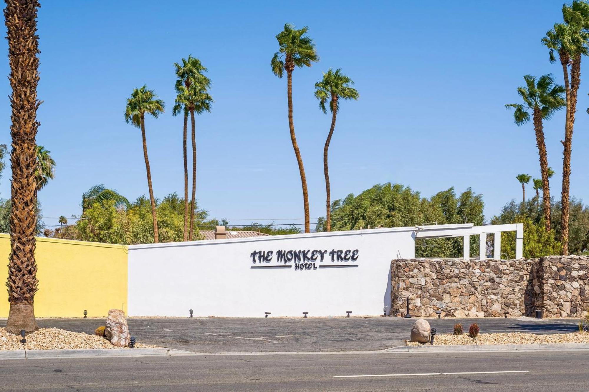Monkey Tree Hotel By Avantstay Stylish Hotel In Palm Springs W Pool Kültér fotó