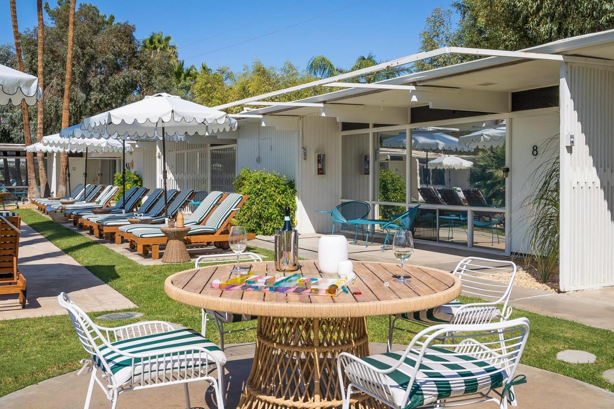 Monkey Tree Hotel By Avantstay Stylish Hotel In Palm Springs W Pool Kültér fotó