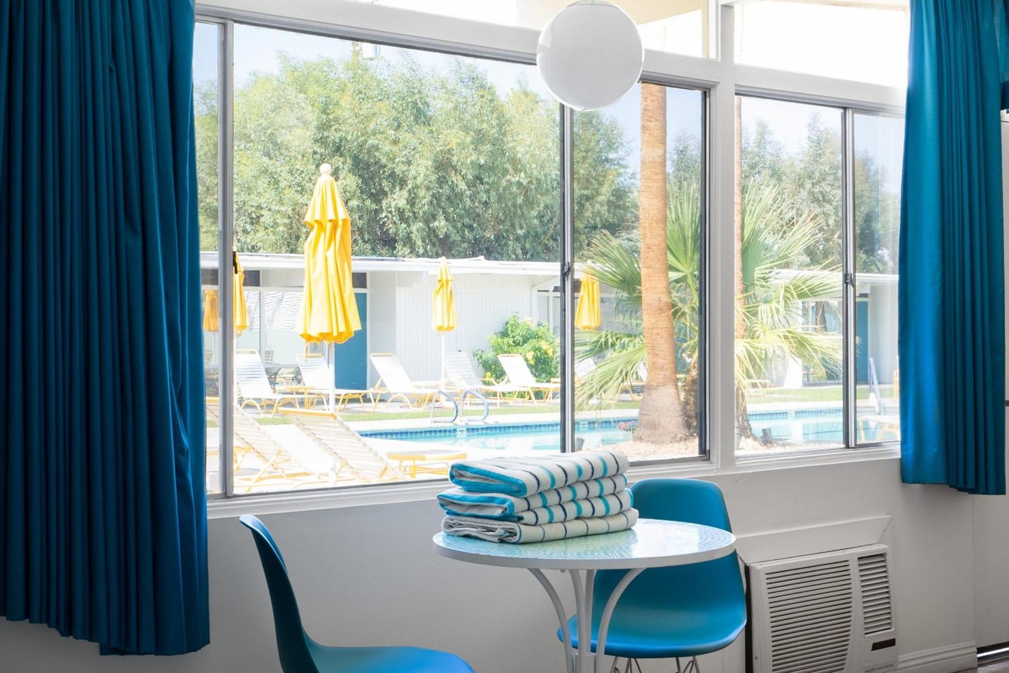 Monkey Tree Hotel By Avantstay Stylish Hotel In Palm Springs W Pool Kültér fotó